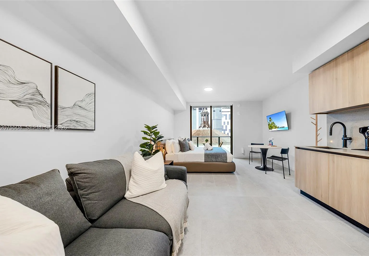 Studio, 1.0 bath, 401 sqft, $2,800 — Photo 3
