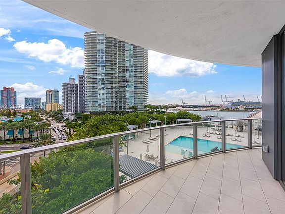 2nd image of 500 Alton Rd Unit 901