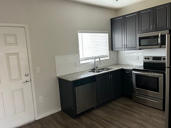 4th image of 2016 W Orangewood Ave #71qz1gghn