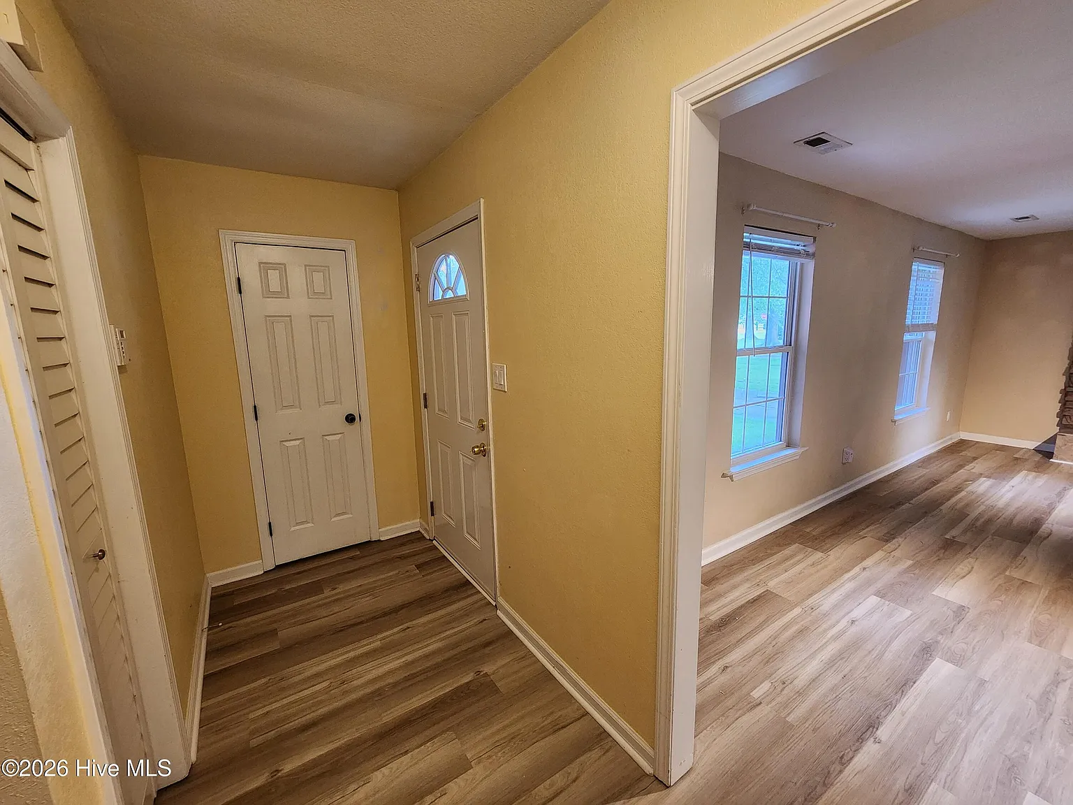 4 bed, 2.0 bath, $1,650 — Photo 3