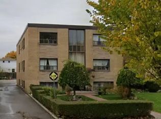 24 Hay Ave #1, Toronto, ON M8Z1G1