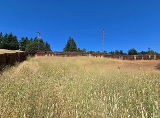 26102 Peacock Rd, Willits, CA 95490