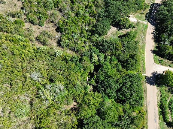 2nd image of LOT 2 W Quanah Rd