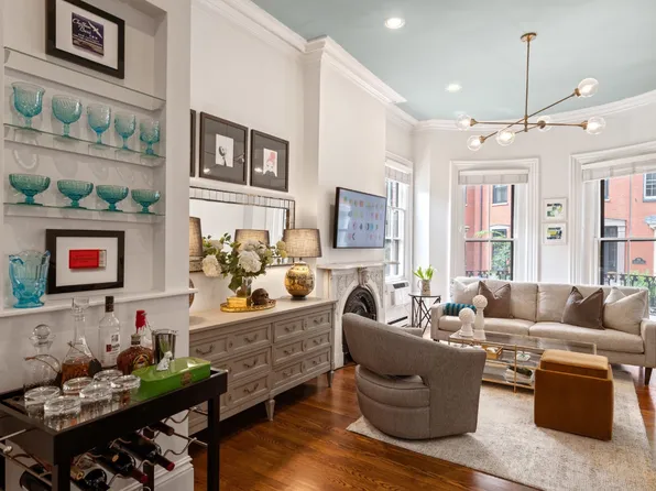 75 Waltham St APT 3, Boston, MA 02118