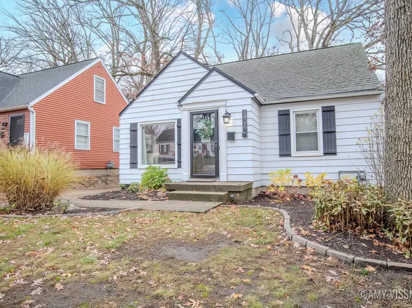 1426 Linwood St SE, Grand Rapids, MI 49507