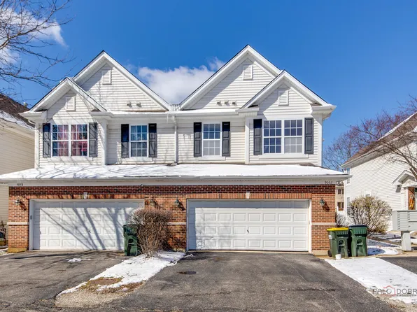 9062 Buckingham Park Dr #8, Des Plaines, IL 60016