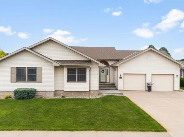 2002 Mulberry Dr, Norfolk, NE 68701