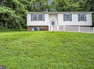 396 Whiteside Ave, Highspire, PA 17034