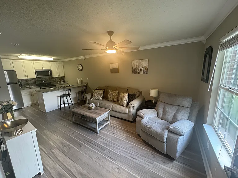 180 W Dublin Dr — Photo 30
