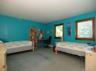 120 Shore Rd, Manhasset, NY 11030