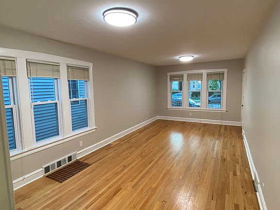 3rd image of 5707 N Austin Ave #1