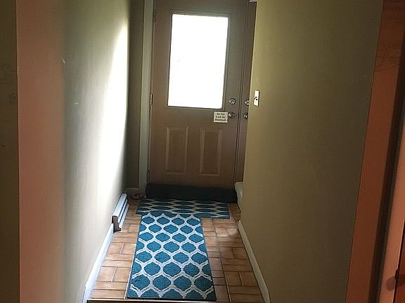 5th image of 1196 Woodmont Dr