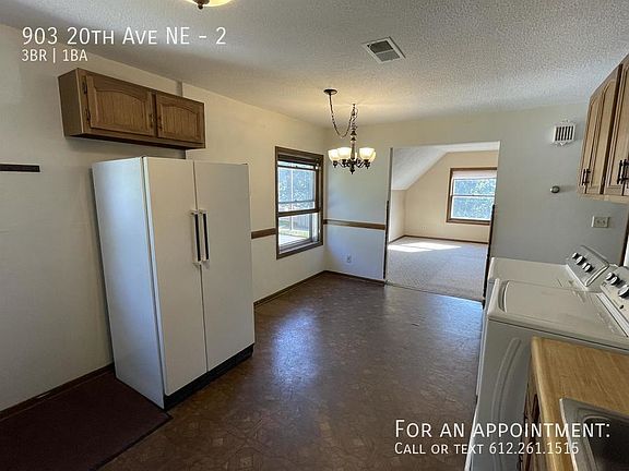 5th image of 903 20th Ave NE #2