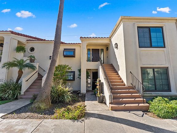 2nd image of 3131 Vista Rica