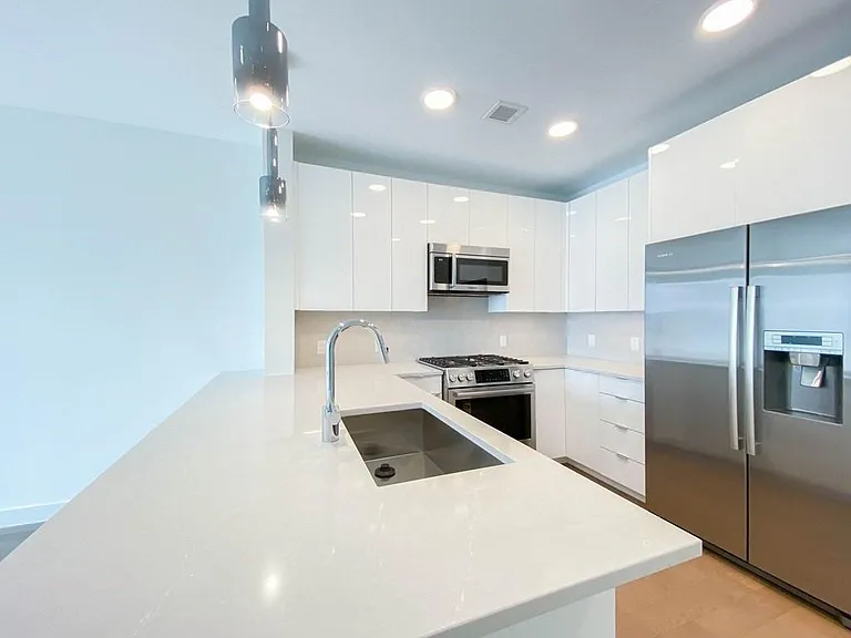 45 Lewis St #503 — Photo 3