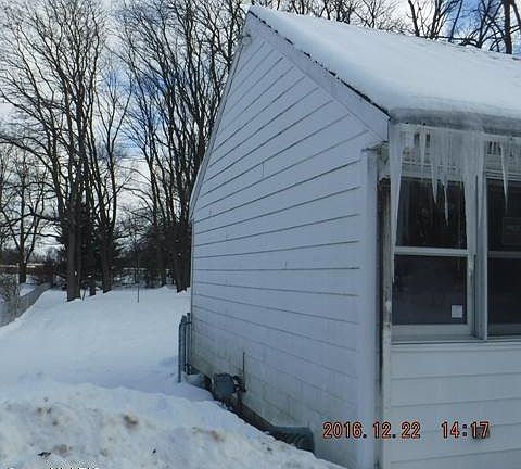 3rd image of 5839 Monticello Ave