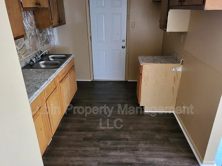 665 Whiterock Ave — Photo 5