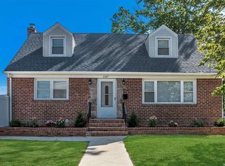 287 Bedell Ter, West Hempstead, NY 11552