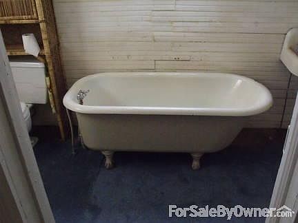 Master bedroom
						:
						both bedrooms are nearly same size; bathroom off this one, lion's paw tub