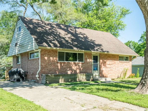 1203 N C St, Indianola, IA 50125