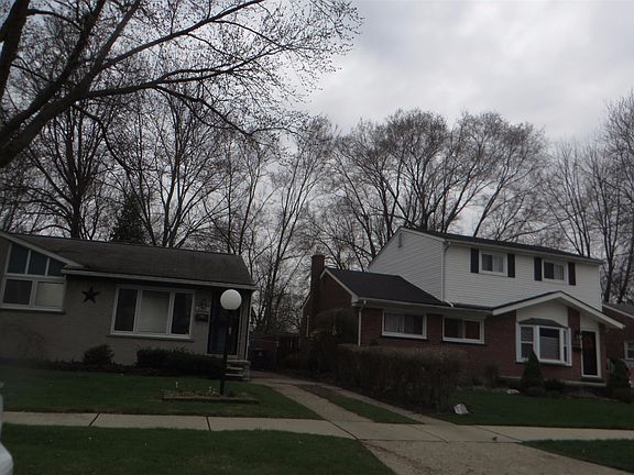 2nd image of 31531 Grandview Ave