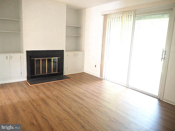 4th image of 3102 Ruby Dr