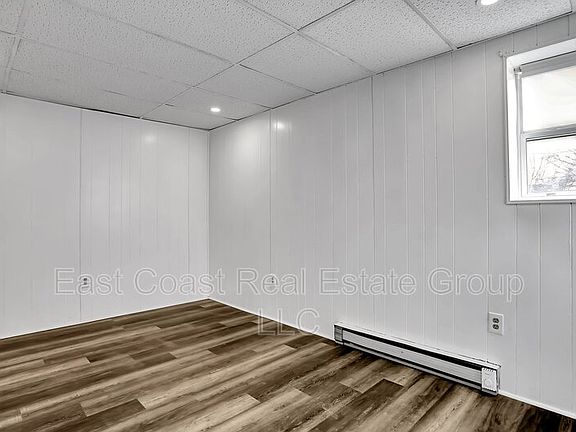 2nd image of 819B Dale St
