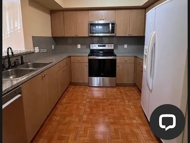 9300 Fontainebleau Blvd #213 — Photo 2
