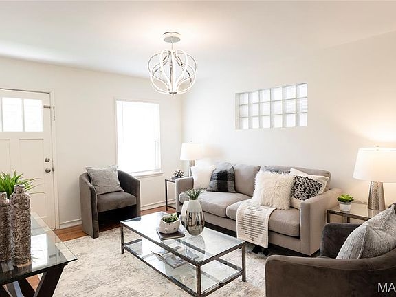 3rd image of 4503 Tholozan Ave