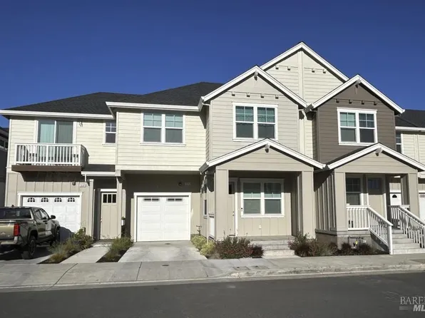 1990 - 1994 Las Ventanas Drive, Santa Rosa, CA 95407