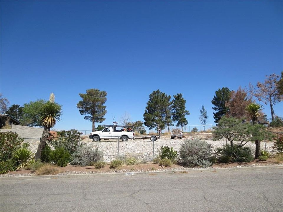 1st image of 933 Singing Hills Dr