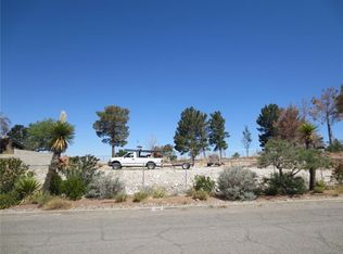 933 Singing Hills Dr, El Paso, TX 79912