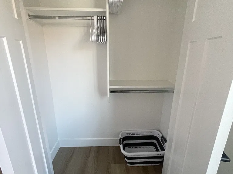 2233 Jefferson Ave #3 — Photo 23