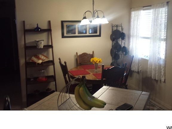 3rd image of 220 Geronimo Blvd
