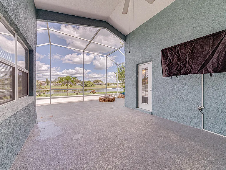 12549 Waterhaven Cir — Photo 25