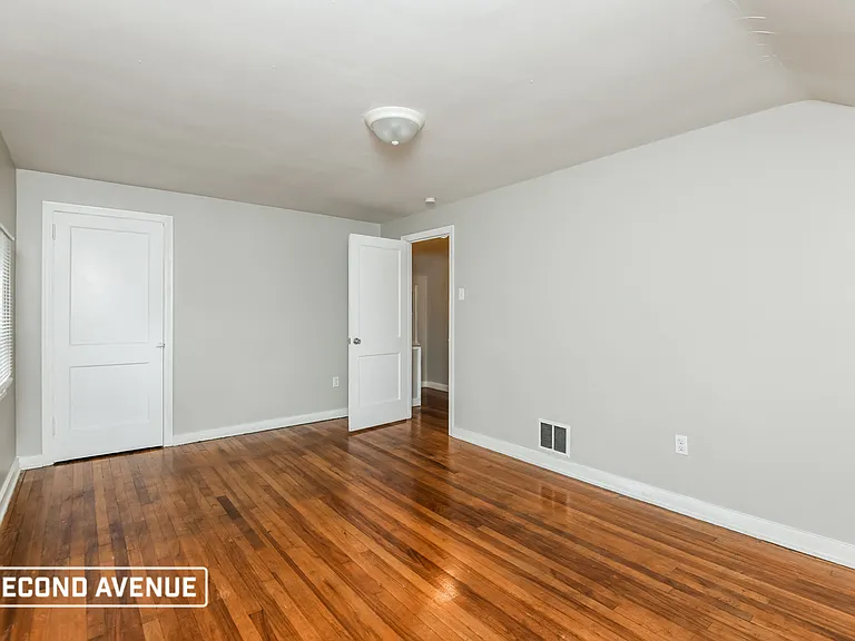 43 Glenview Ave — Photo 18