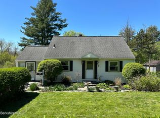 935 N Hoosac Rd, Williamstown, MA 01267