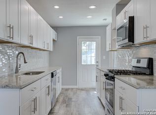106 Cliffwood Dr, San Antonio, TX 78213