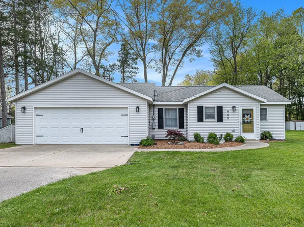 445 Pettibone Dr, Bitely, MI 49309