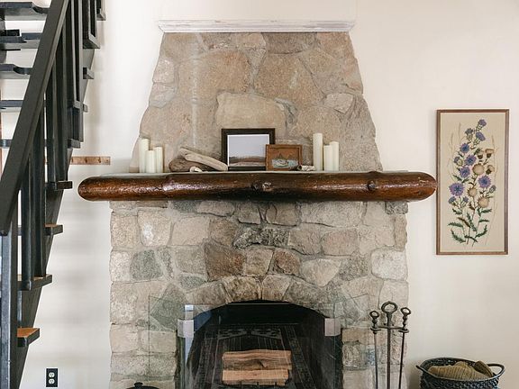 3rd image of 26380 Lake Forest Dr