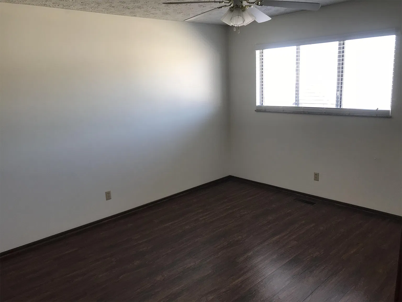 6450 Farmdale Rd — Photo 4