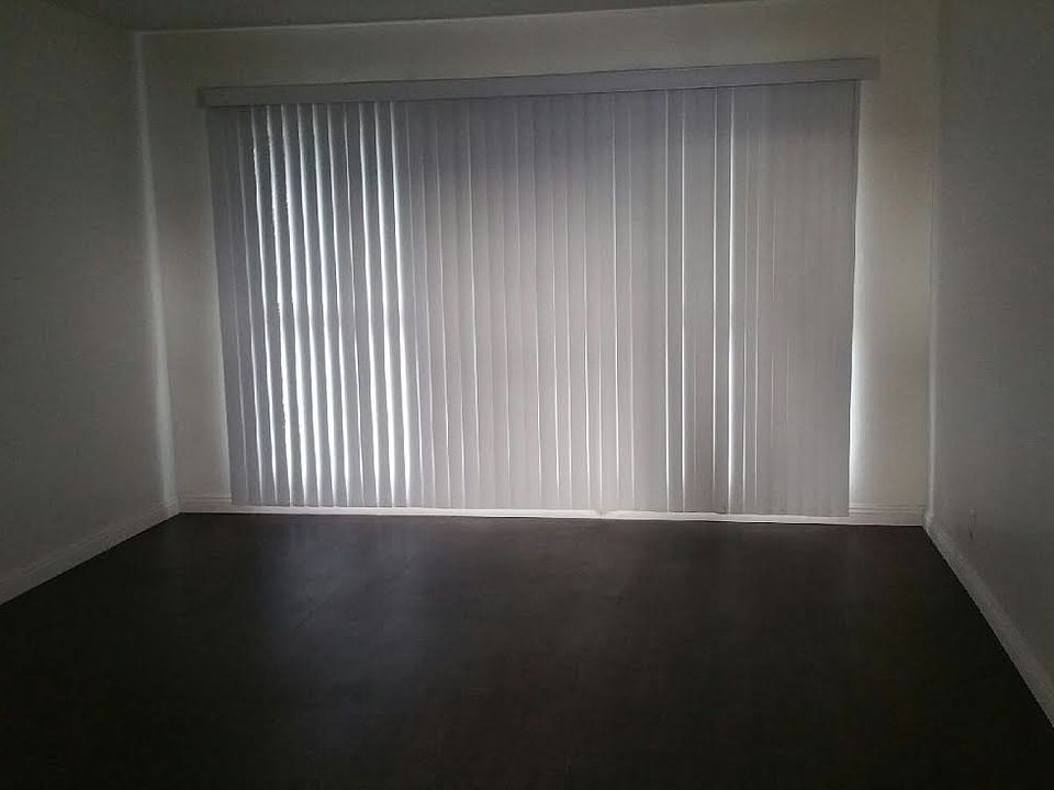 1st image of 3825 Gibraltar Ave APT 14