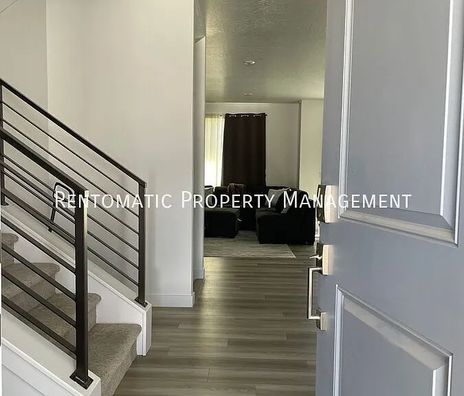 2548 N Yarrow Cir — Photo 16