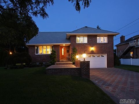 1st image of 136 Larch Dr