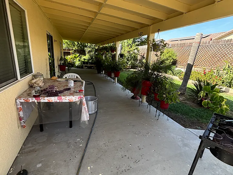 1022 S Vista St — Photo 5
