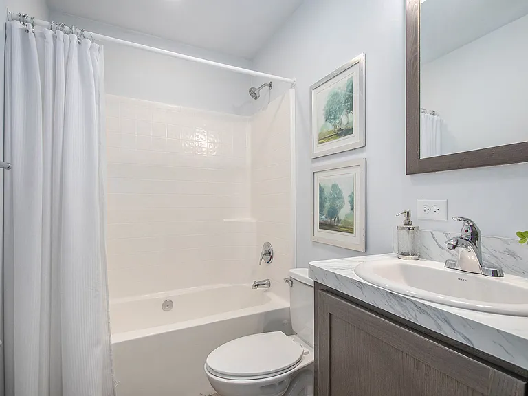 221 S Taylor St — Photo 31
