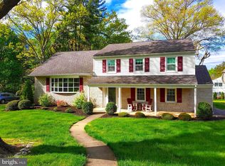 65 Glendale Dr, Huntingdon Valley, PA 19006