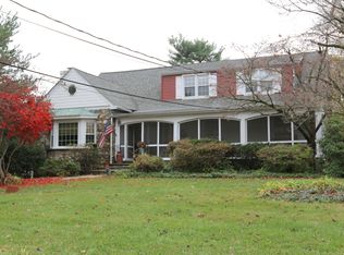 18 Travis Ave APT 1, Montrose, NY 10548