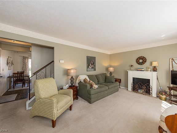 3rd image of 9633 Ryan Dr