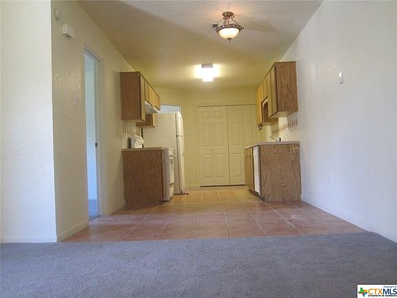 5th image of 1000 W Avenue B #Ab